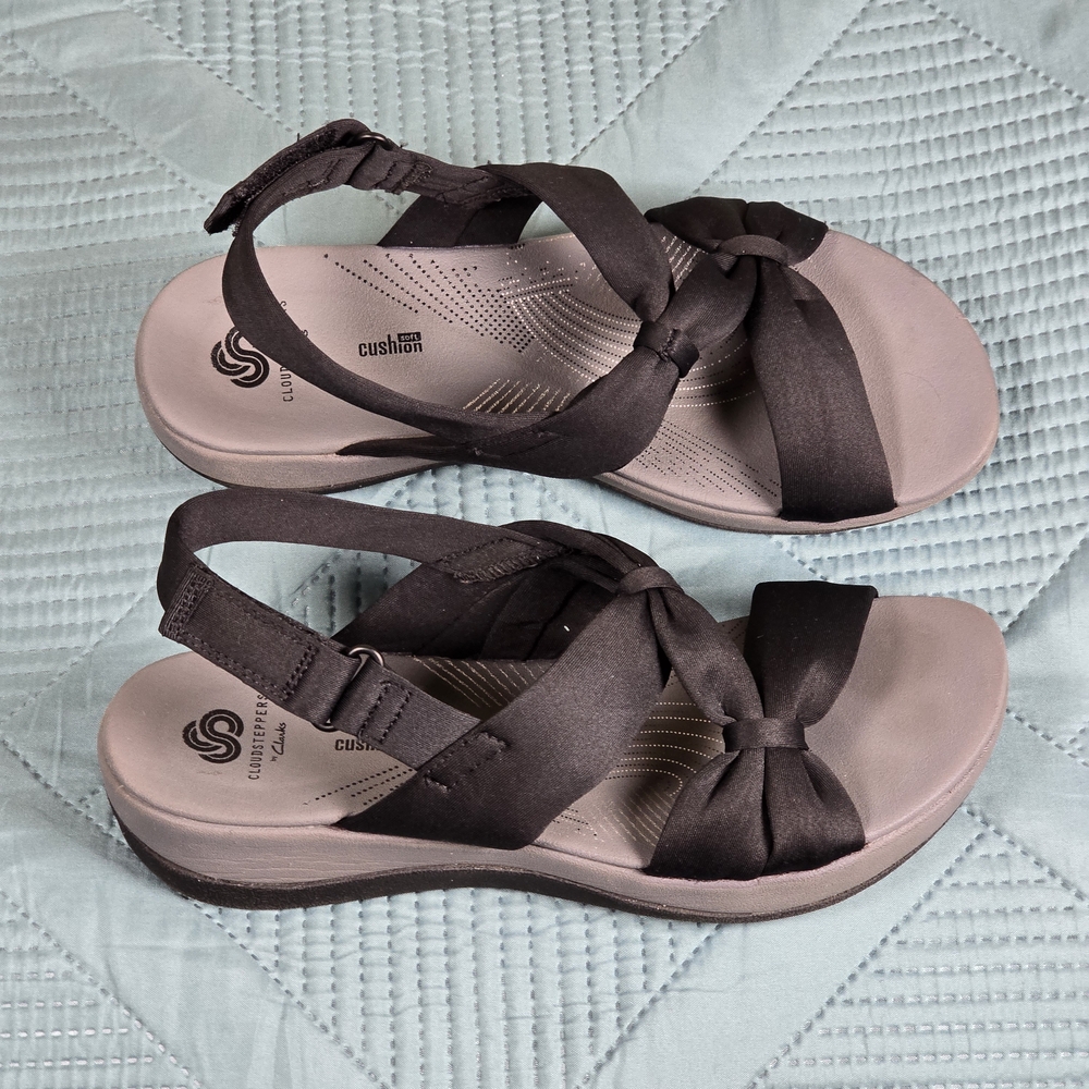 🌸 Clarks Cloudsteppers Cushion Soft Sandals Women's Size 8 Black - Picture 11 of 14